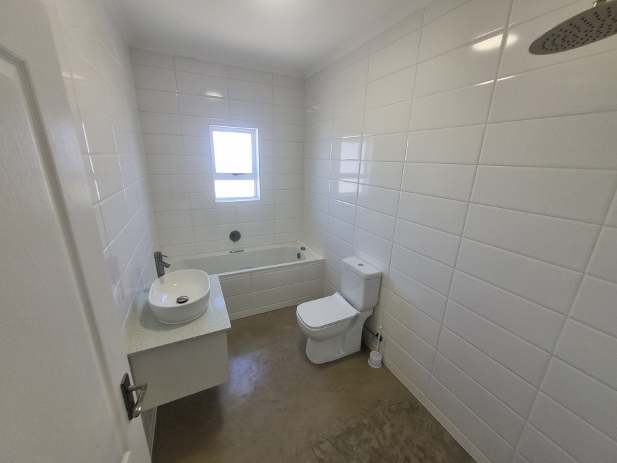 3 Bedroom Property for Sale in Hoogland Western Cape